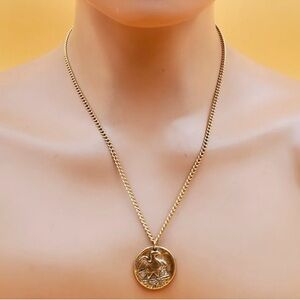 Avon gold tone faux coin Eagle/Roman pendant necklace- Excellent VTG